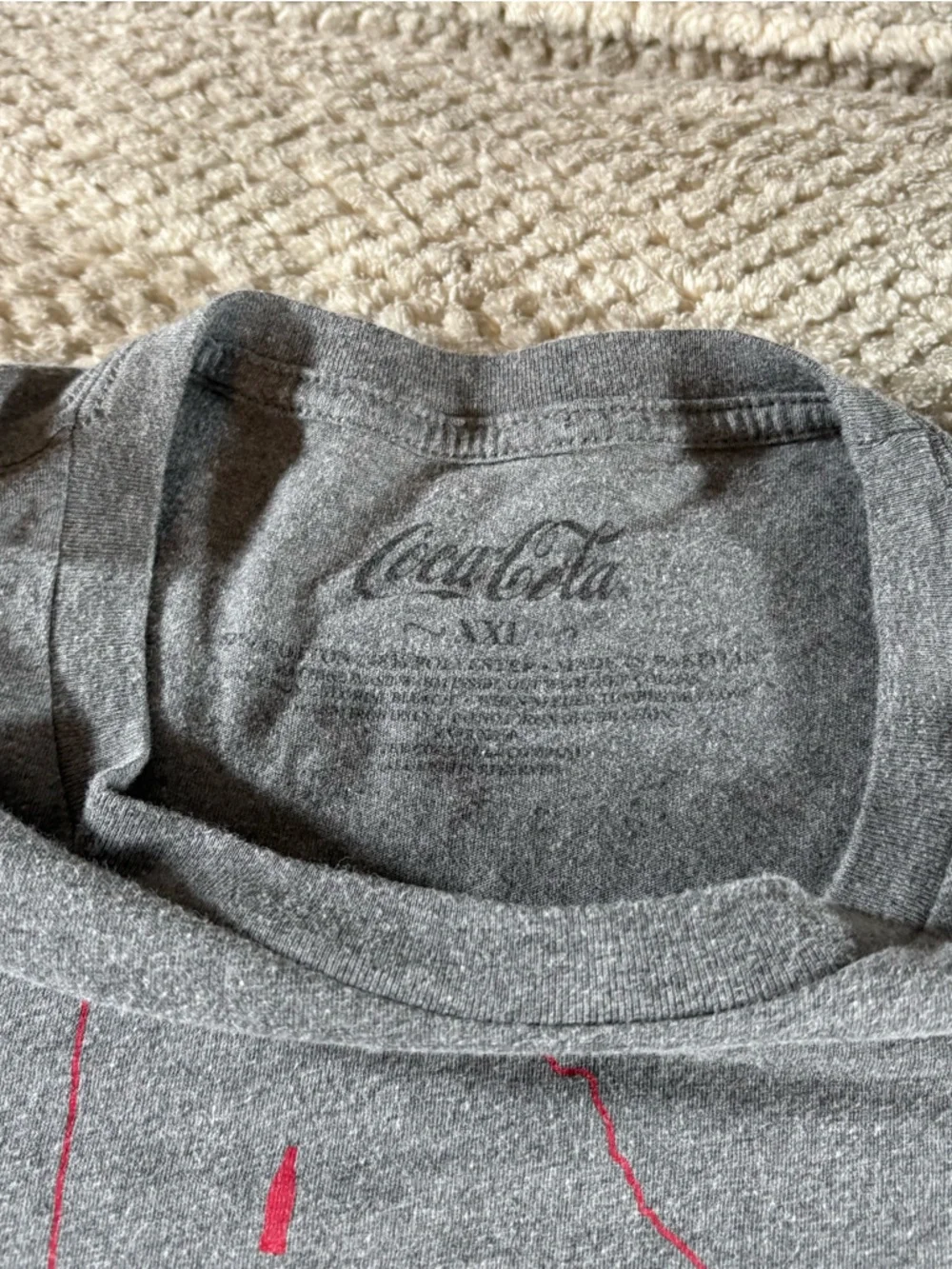 Coca Cola Men’s XXL Gray Atlanta Graphic Short-Sleeve Tee - Picture 3 of 6